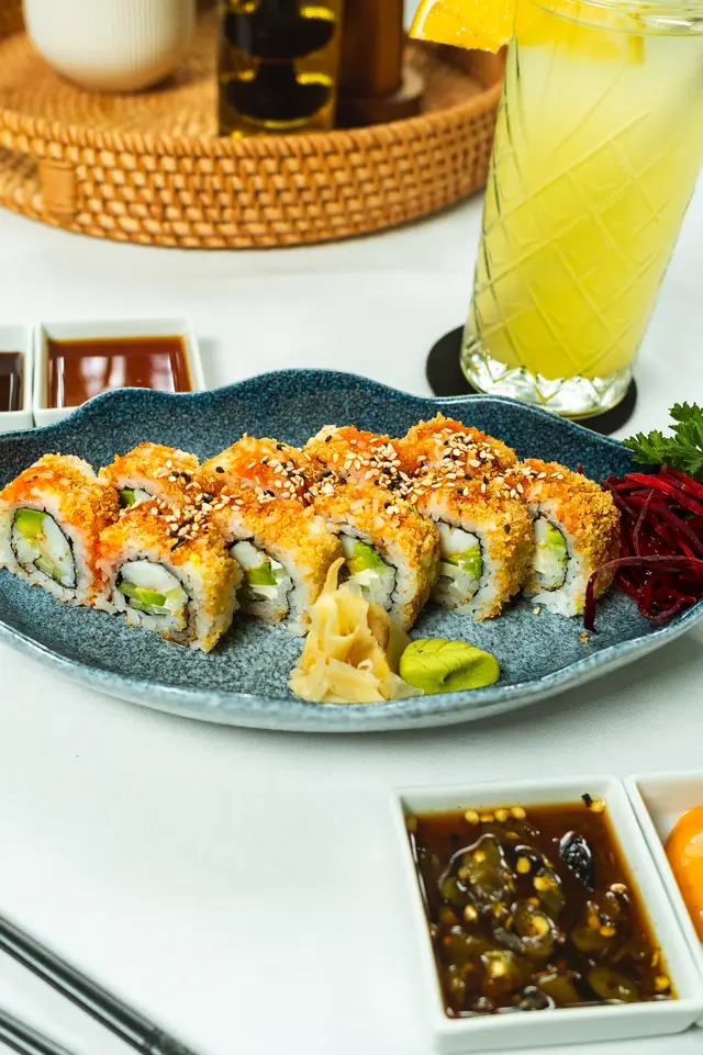 Shrimp tempura roll with sesame